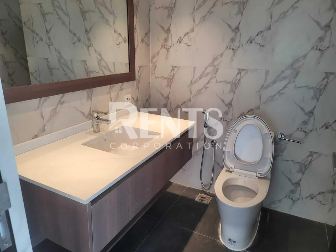 Inn Star Metropolis 15A