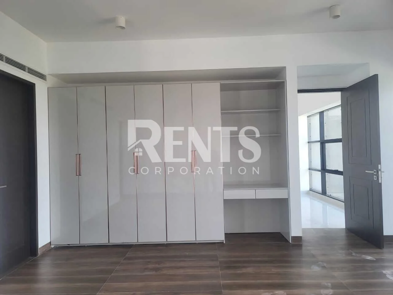 Inn Star Metropolis 15A