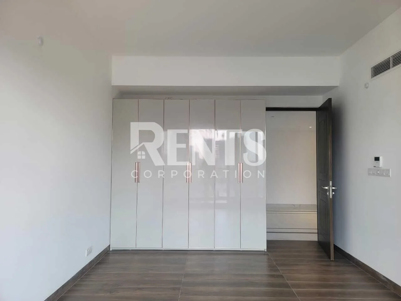 Inn Star Metropolis 15A