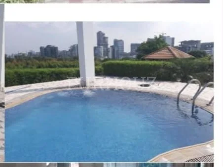 Apartment With Swimming Pool