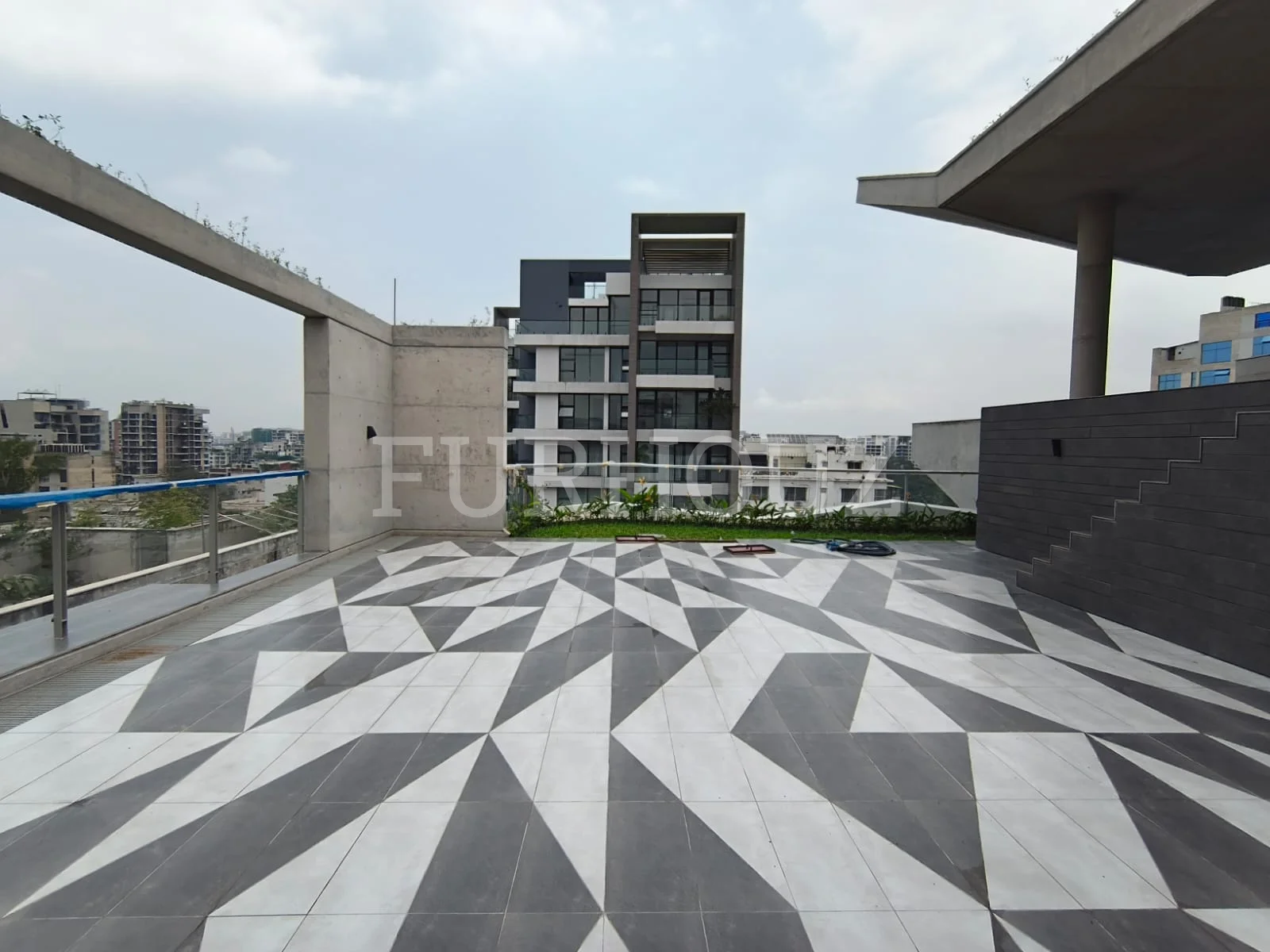 Apartment With Swimming Pool Facility