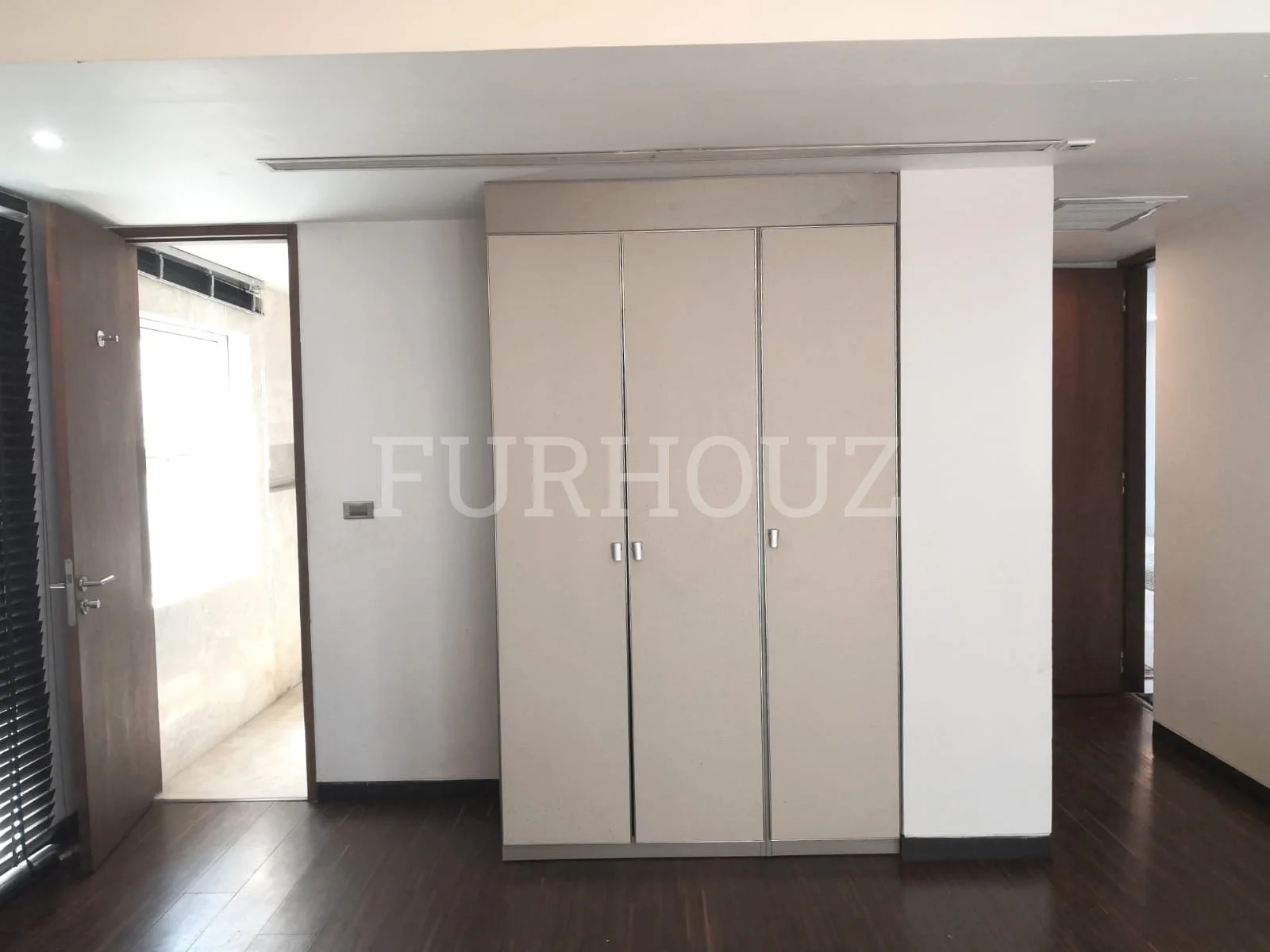 Lake House Empori 3B