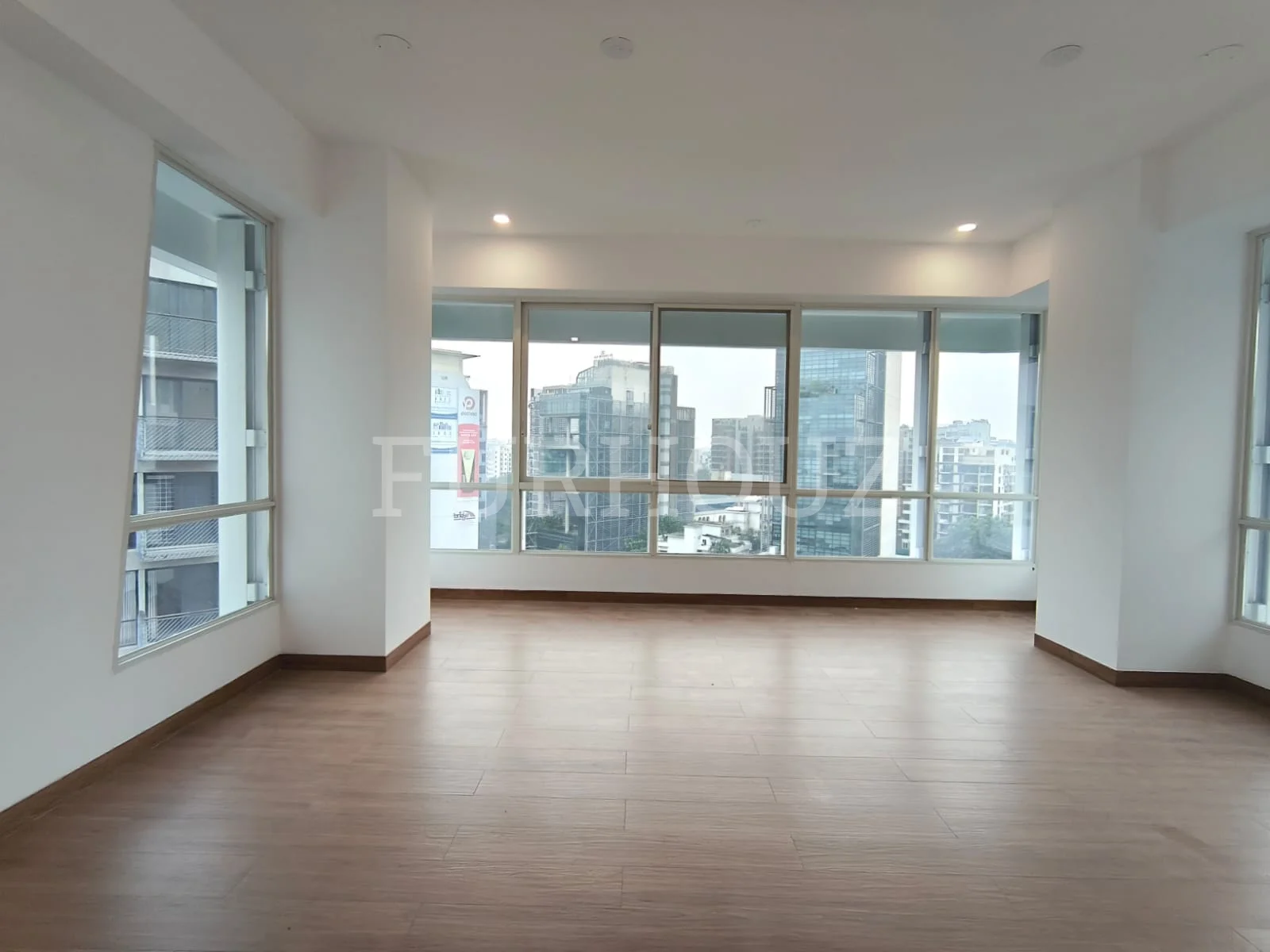 Innstar Icon Residence 9B