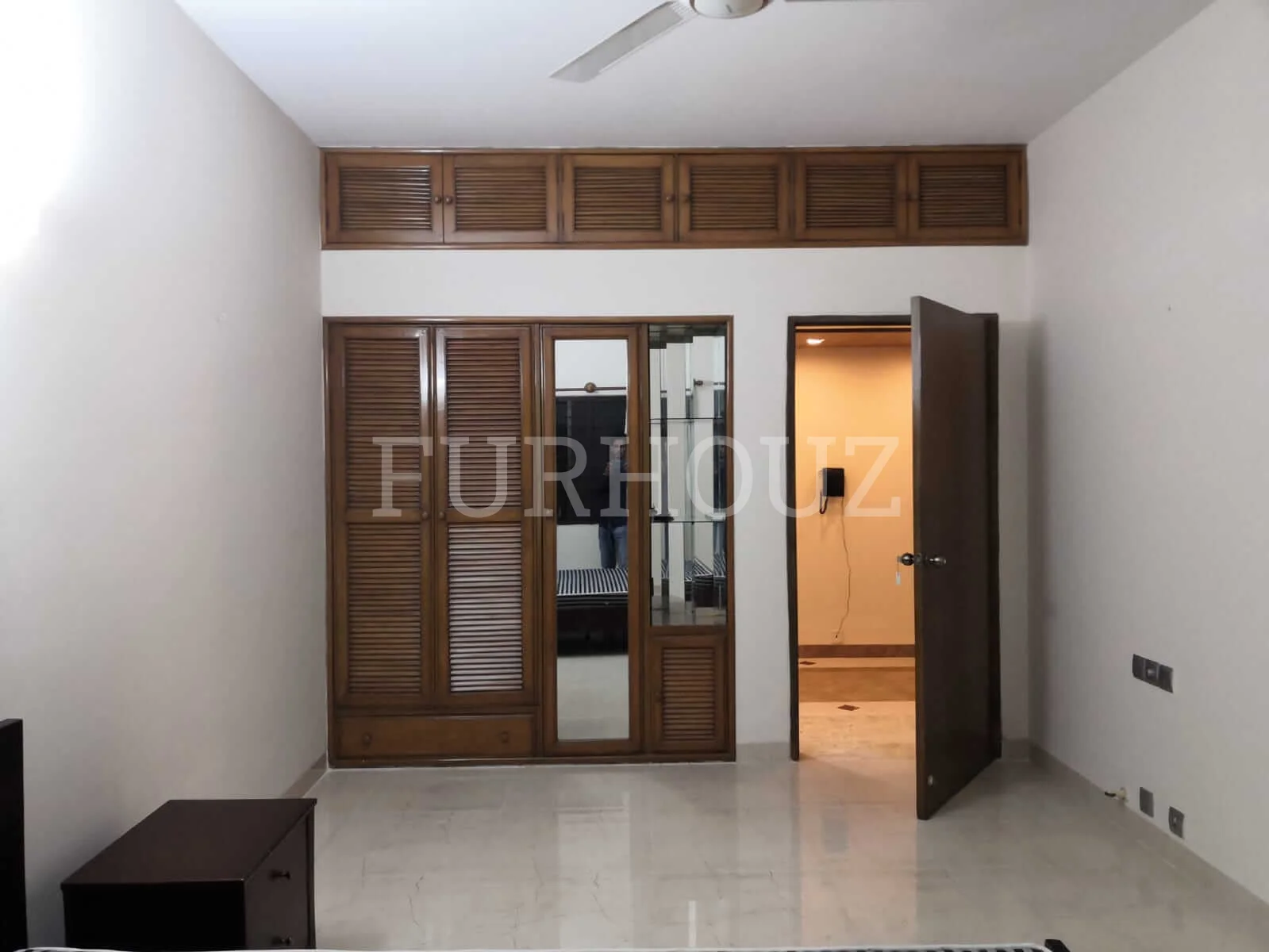 Gulshan Gallery 1A