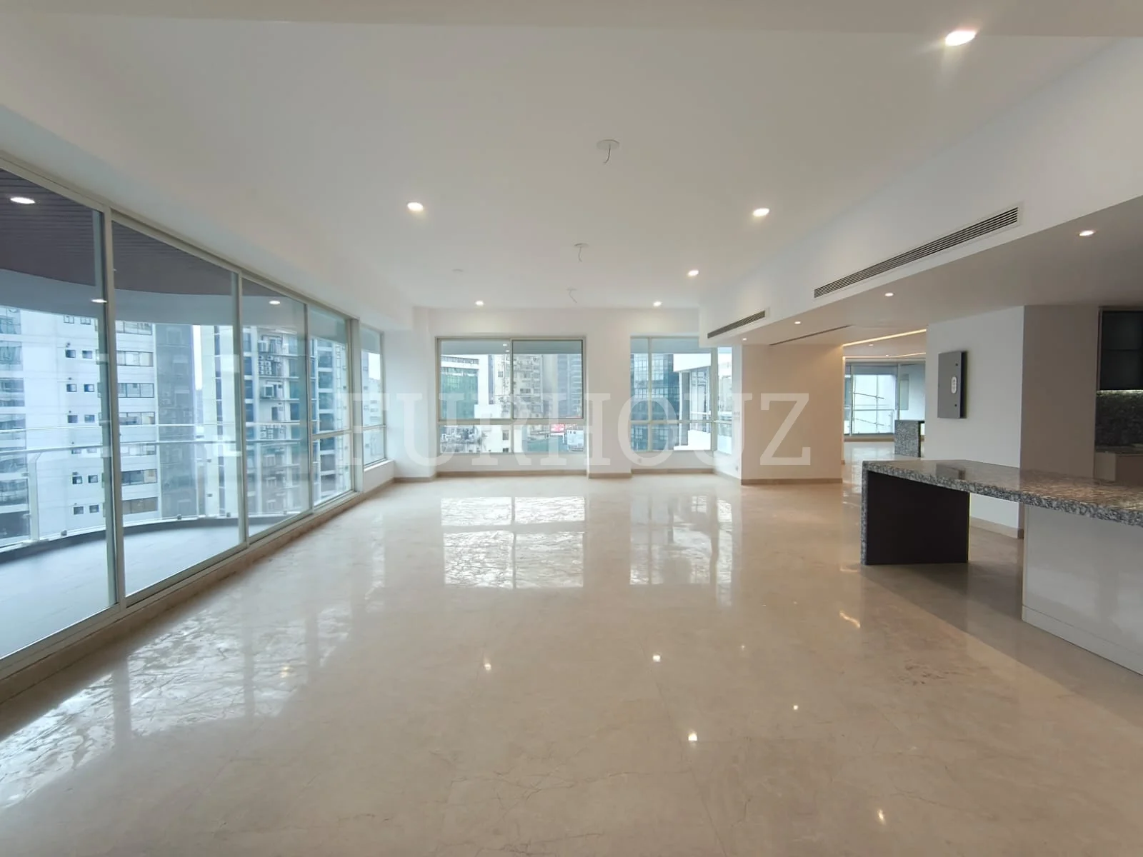 Innstar Icon Residence 9B