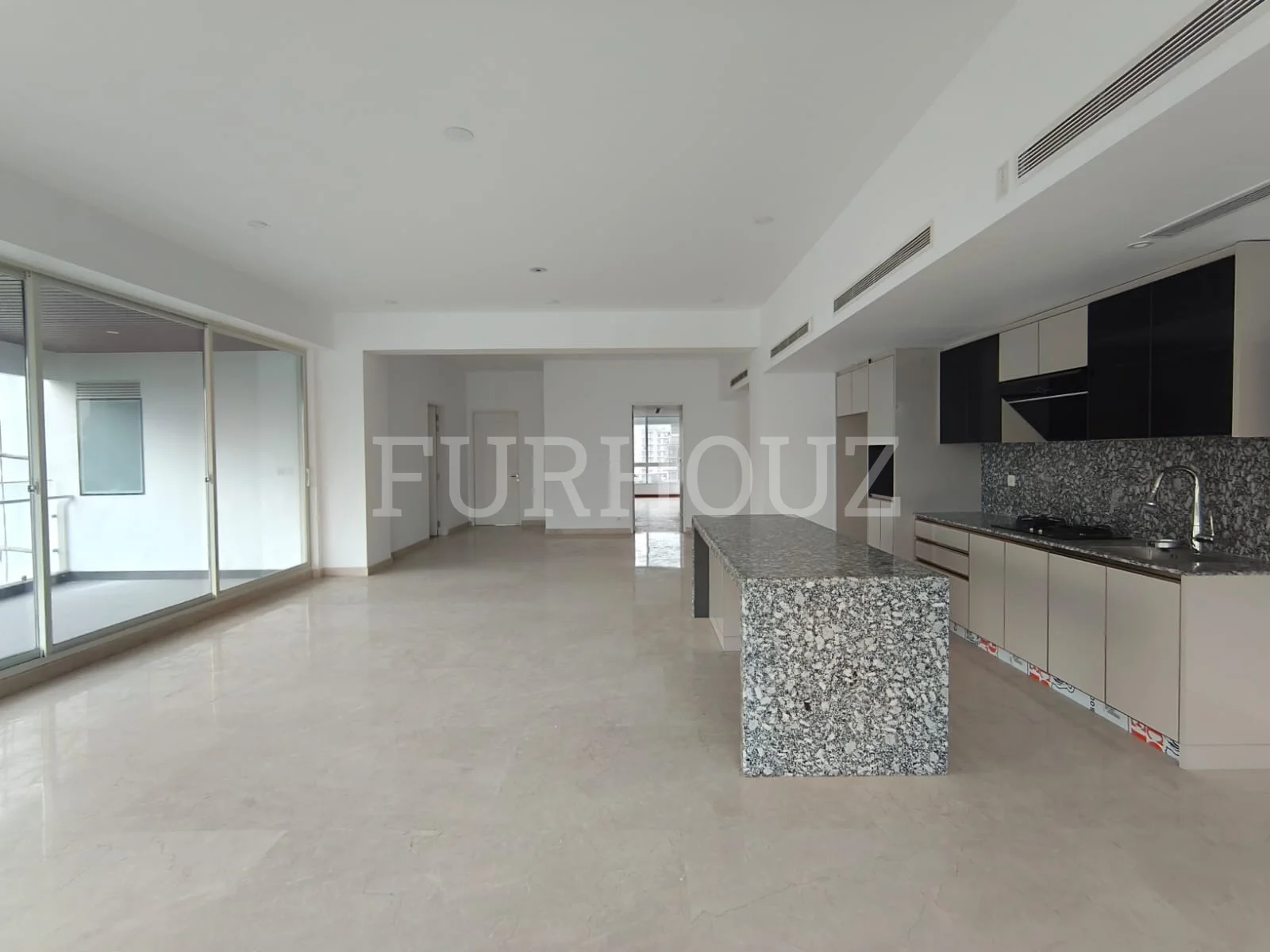 Innstar Icon Residence 9B