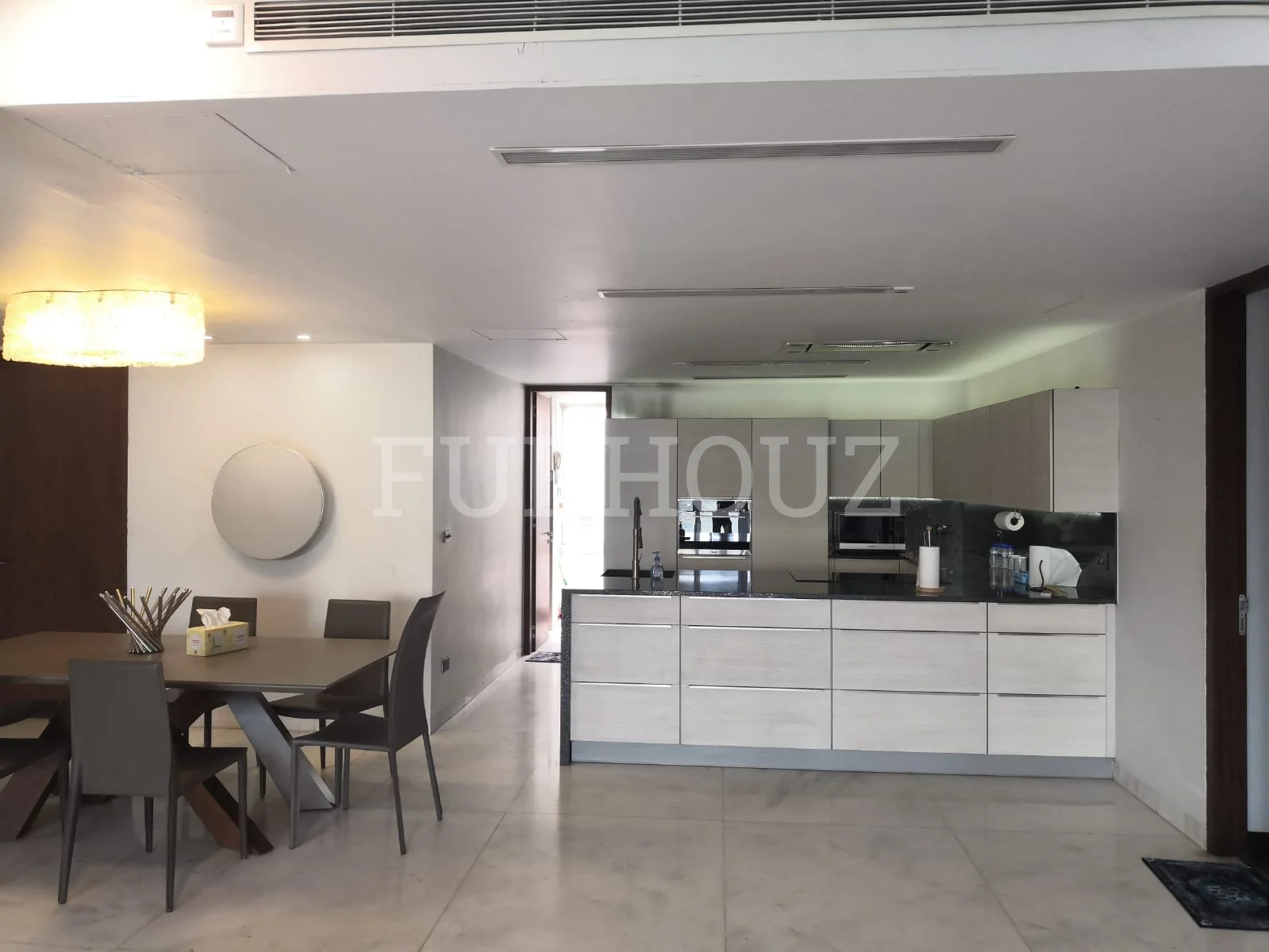 Lake House Empori 3B