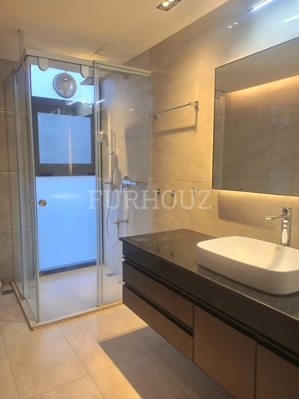 Rizbi House 5A