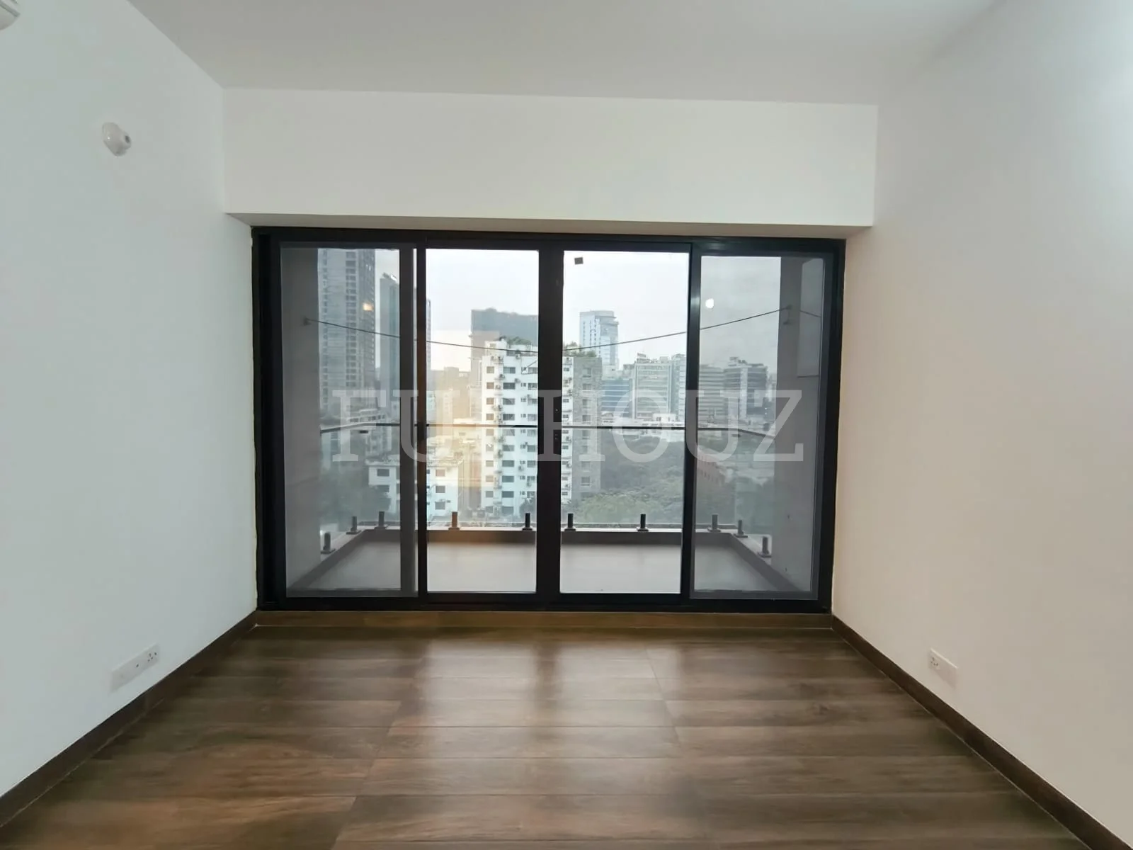 Innstar Metropolis 9A