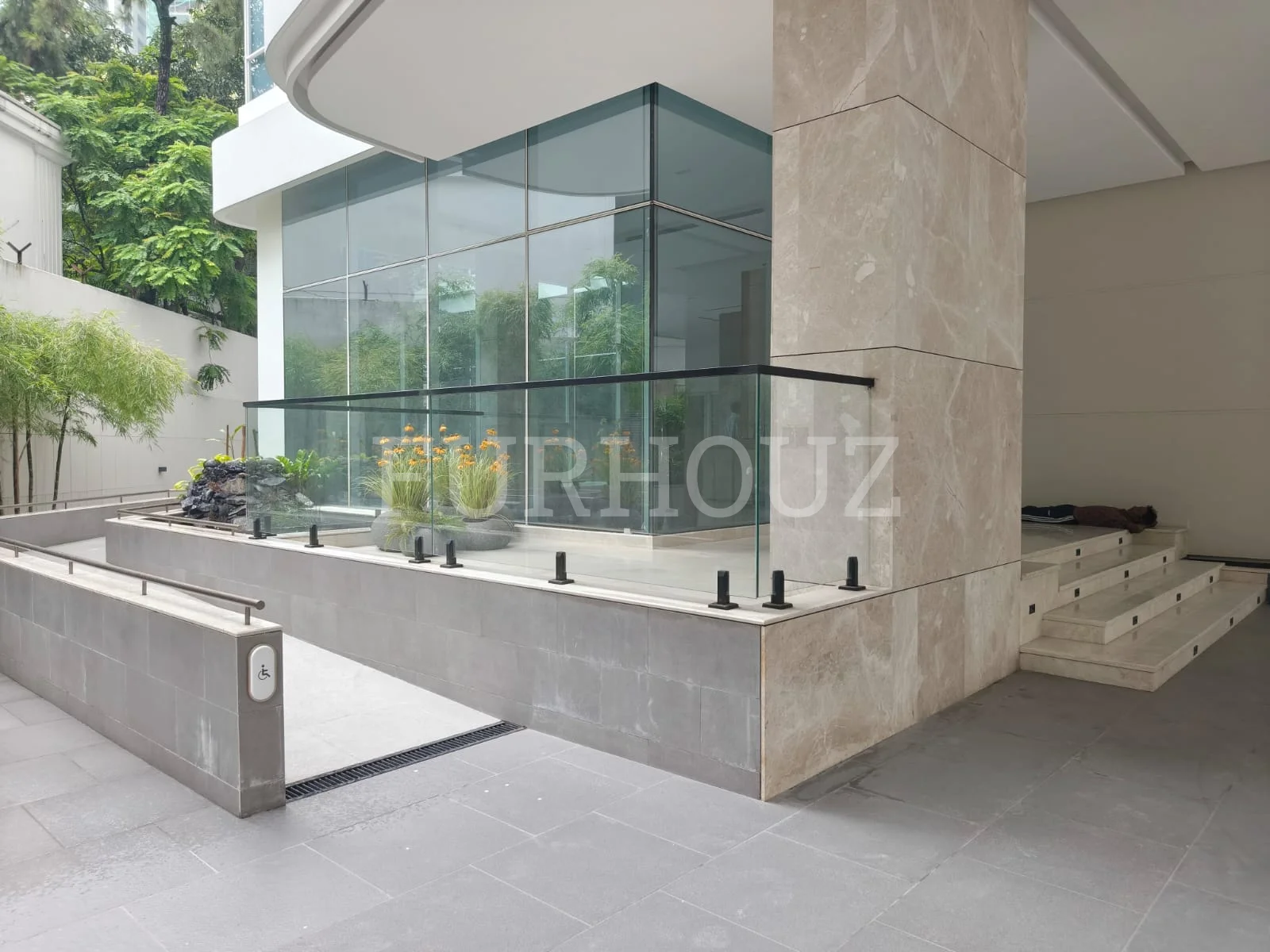 Innstar Icon Residence 9B