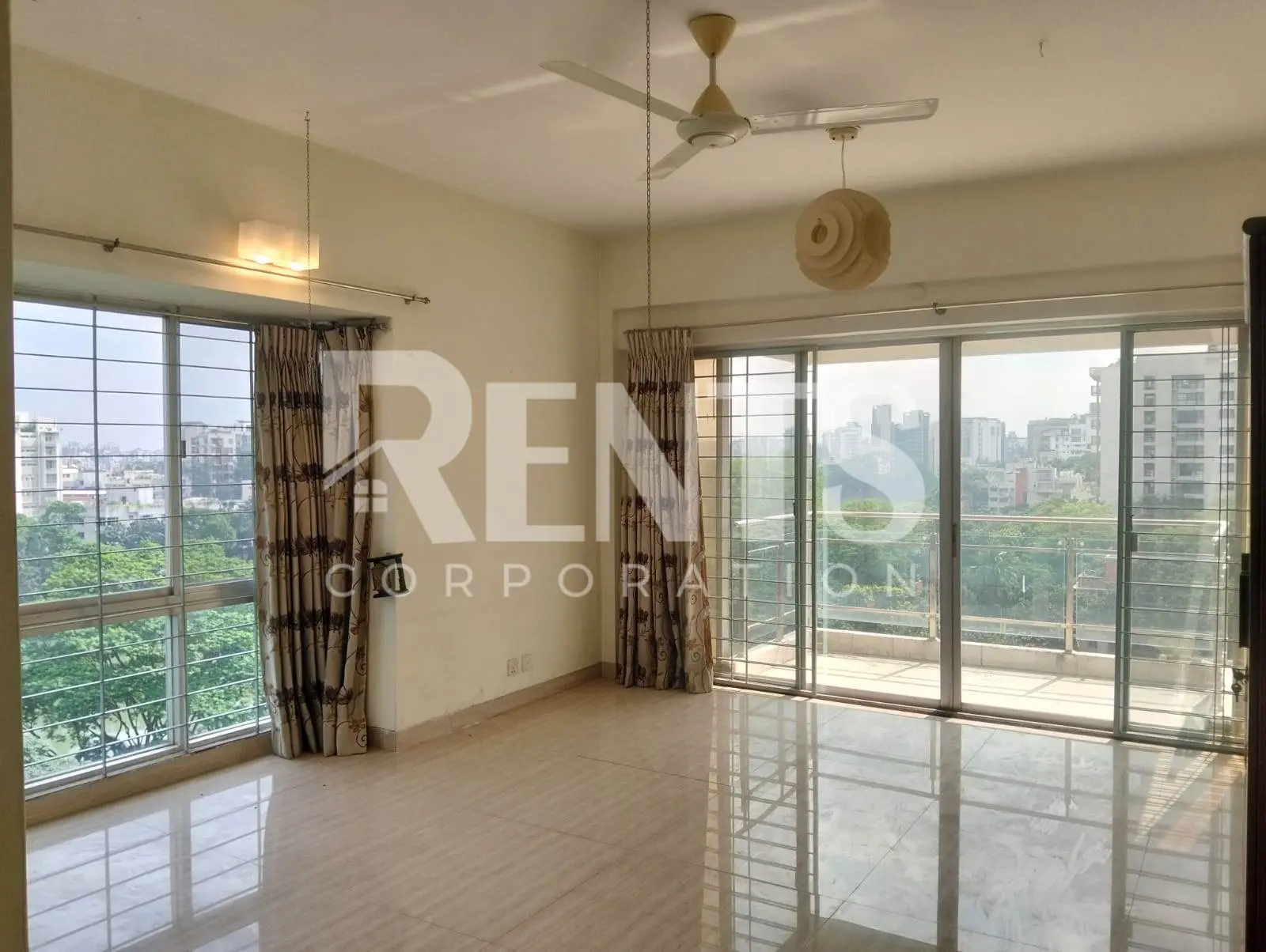 Villa on Hollywood Boulevard