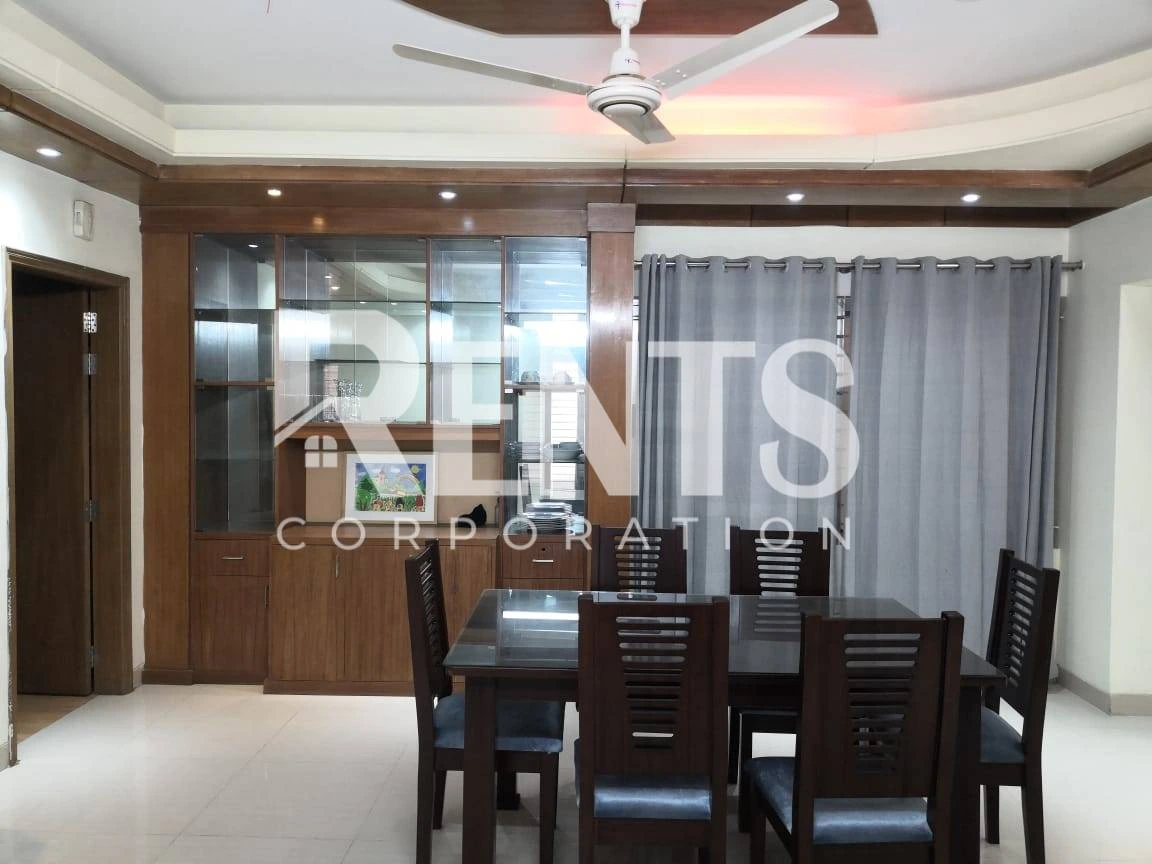 Villa on Hollywood Boulevard