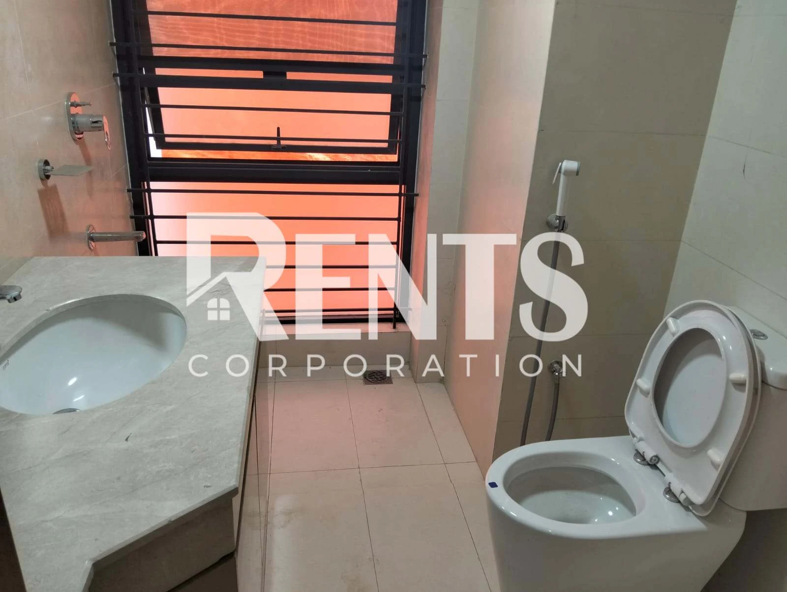 Villa on Hollywood Boulevard