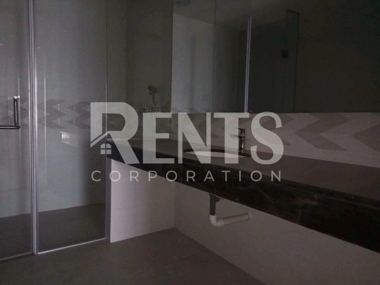 Villa on Hollywood Boulevard