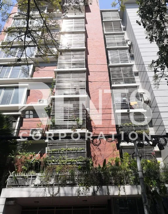 Villa on Hollywood Boulevard