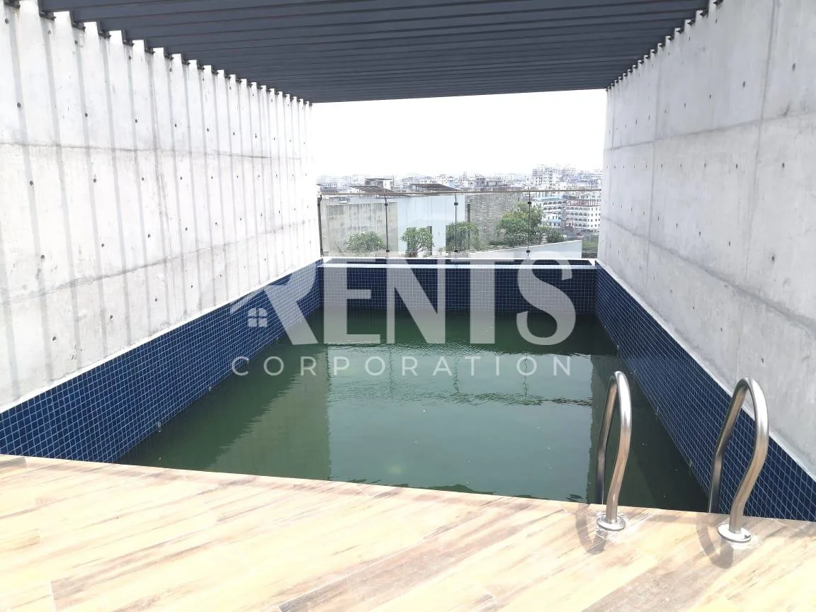 Villa on Hollywood Boulevard