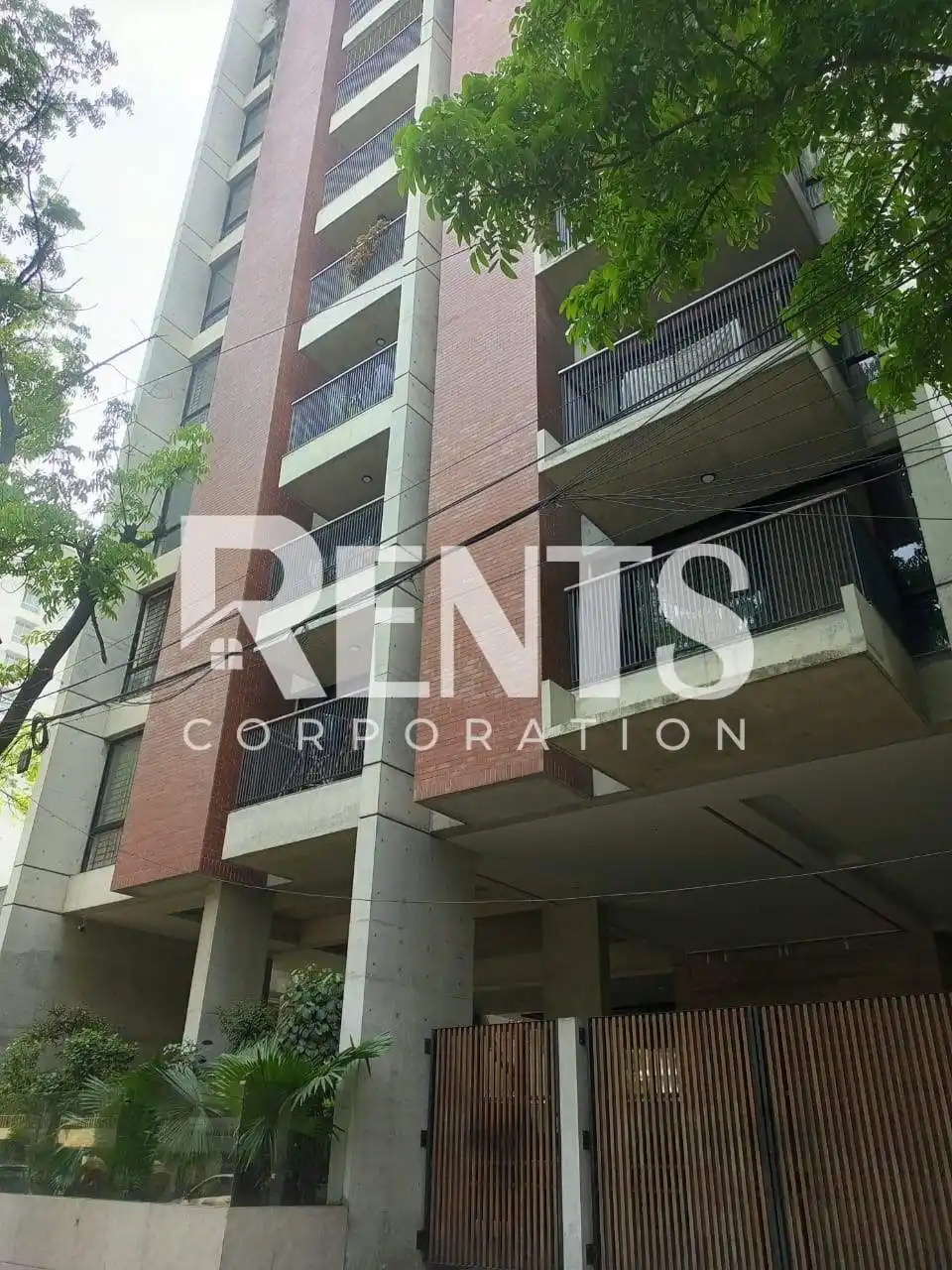 Villa on Hollywood Boulevard