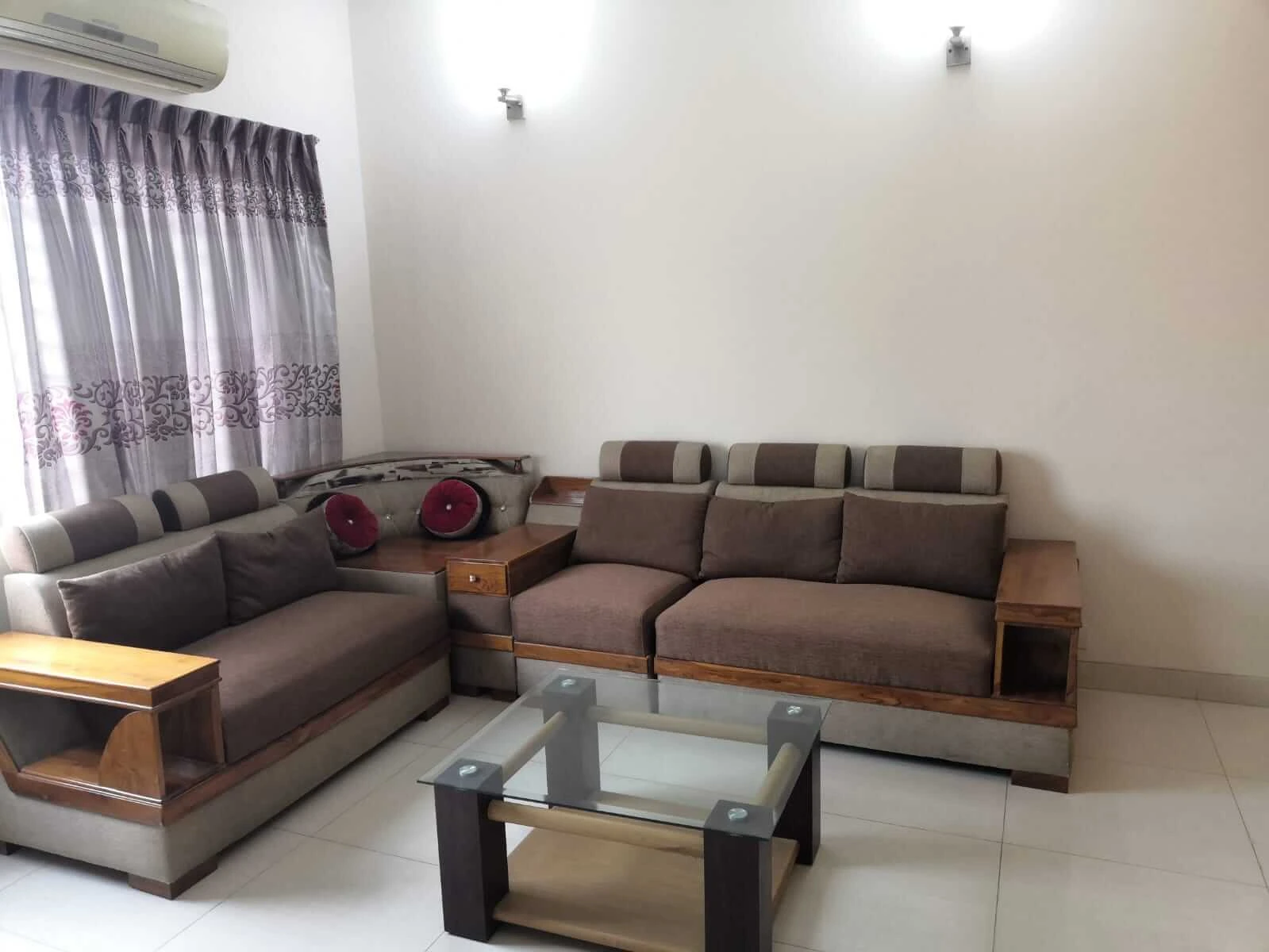 Villa on Hollywood Boulevard