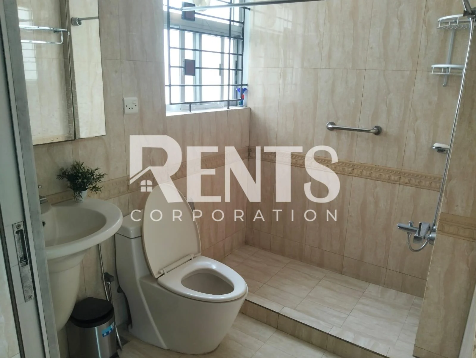 Villa on Hollywood Boulevard