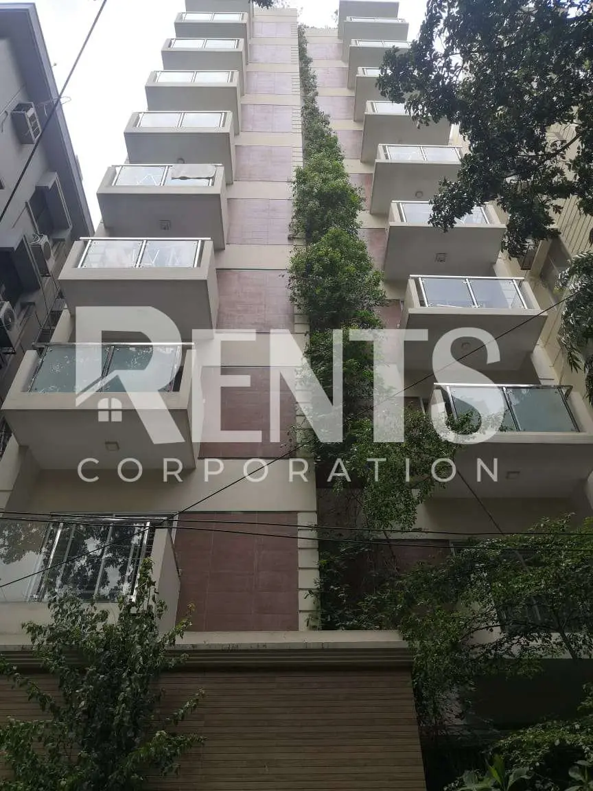 Villa on Hollywood Boulevard