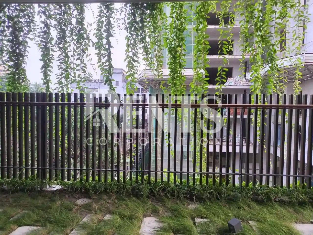 Villa on Hollywood Boulevard