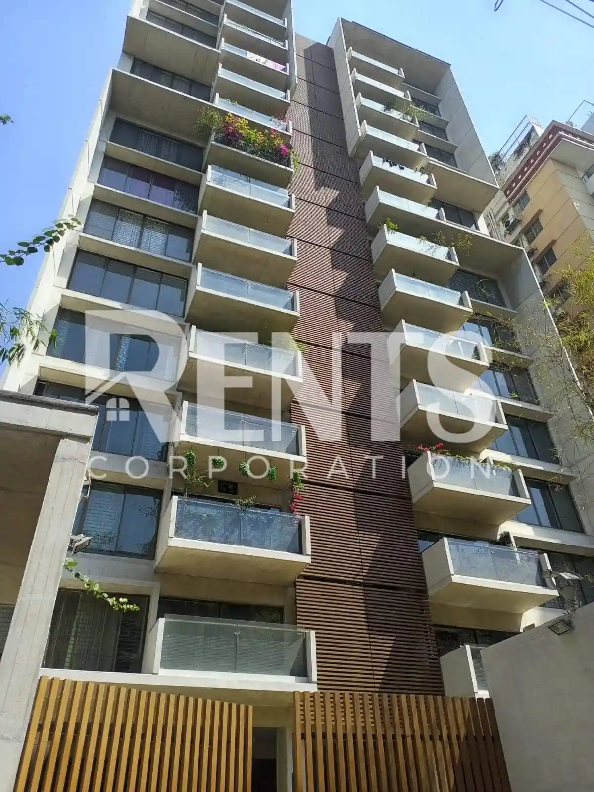 Villa on Hollywood Boulevard