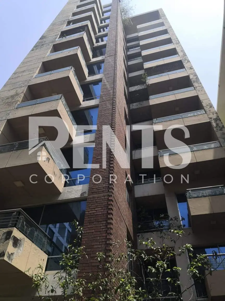 Villa on Hollywood Boulevard