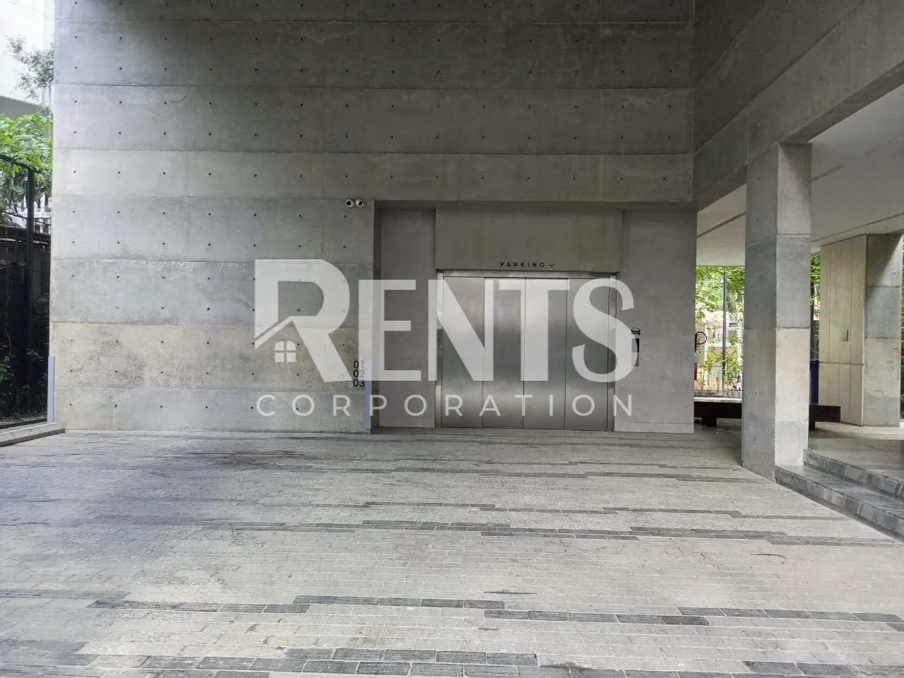 Villa on Hollywood Boulevard