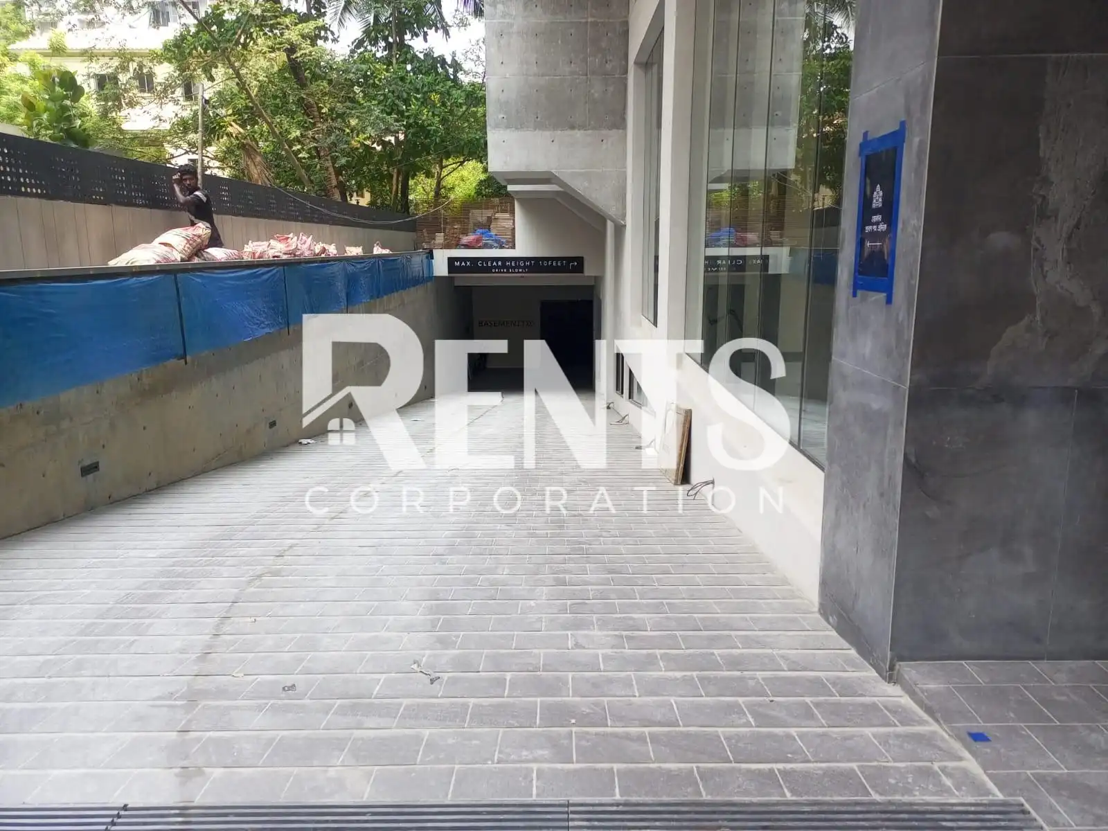 Villa on Hollywood Boulevard