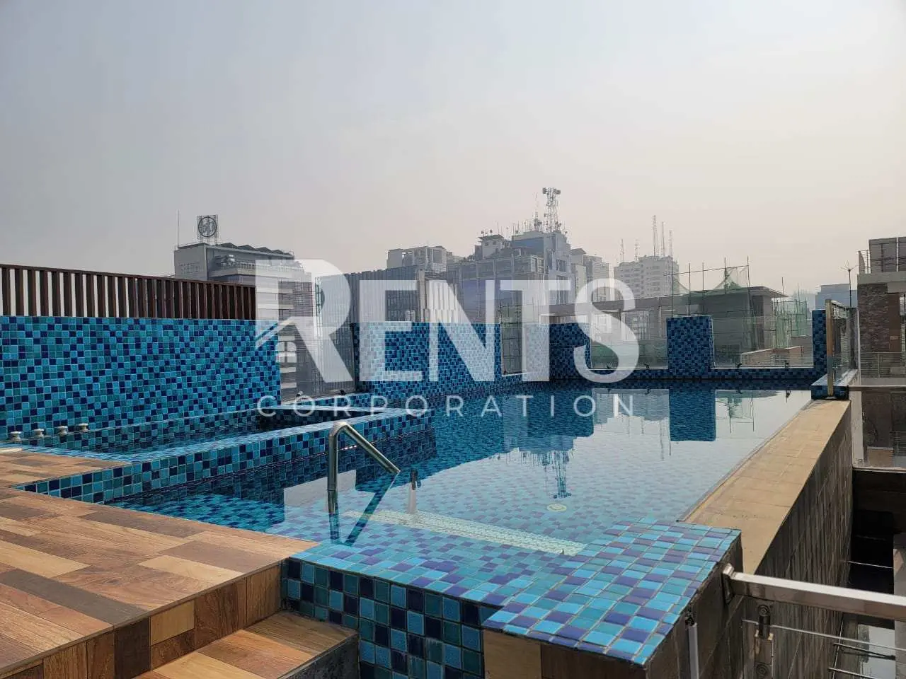 Villa on Hollywood Boulevard