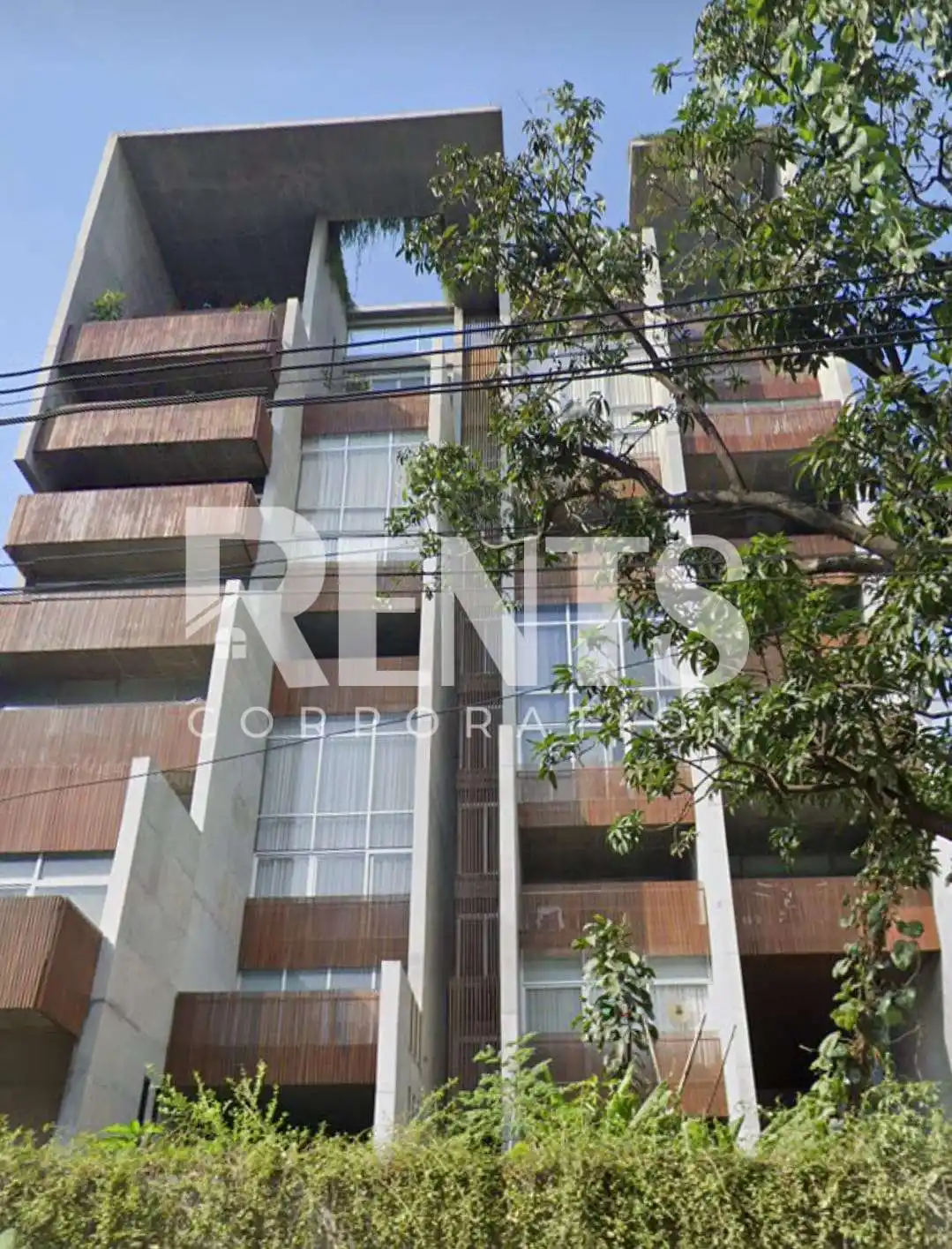 Villa on Hollywood Boulevard