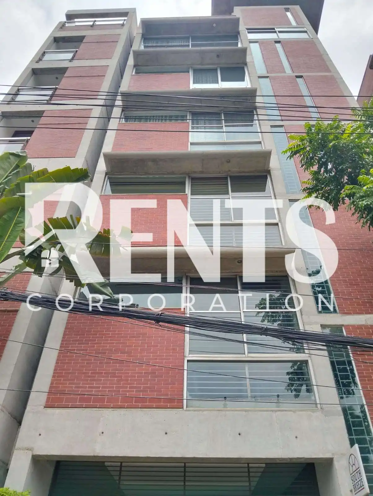 Villa on Hollywood Boulevard