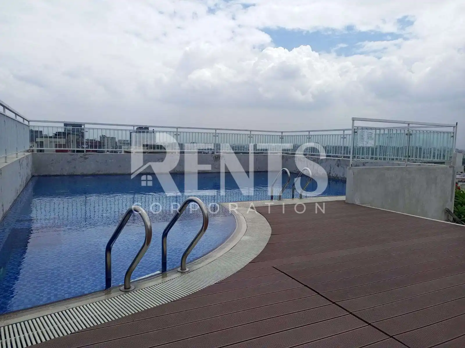 Villa on Hollywood Boulevard