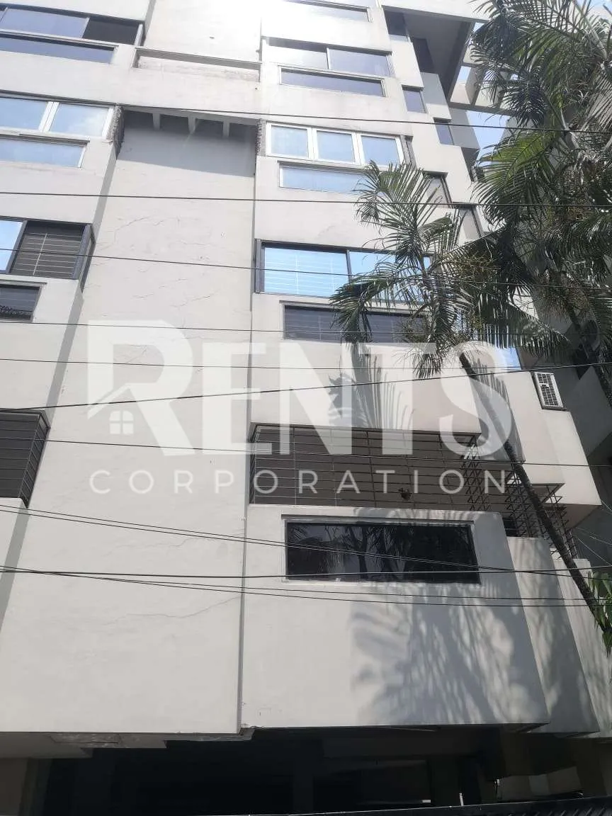 Villa on Hollywood Boulevard