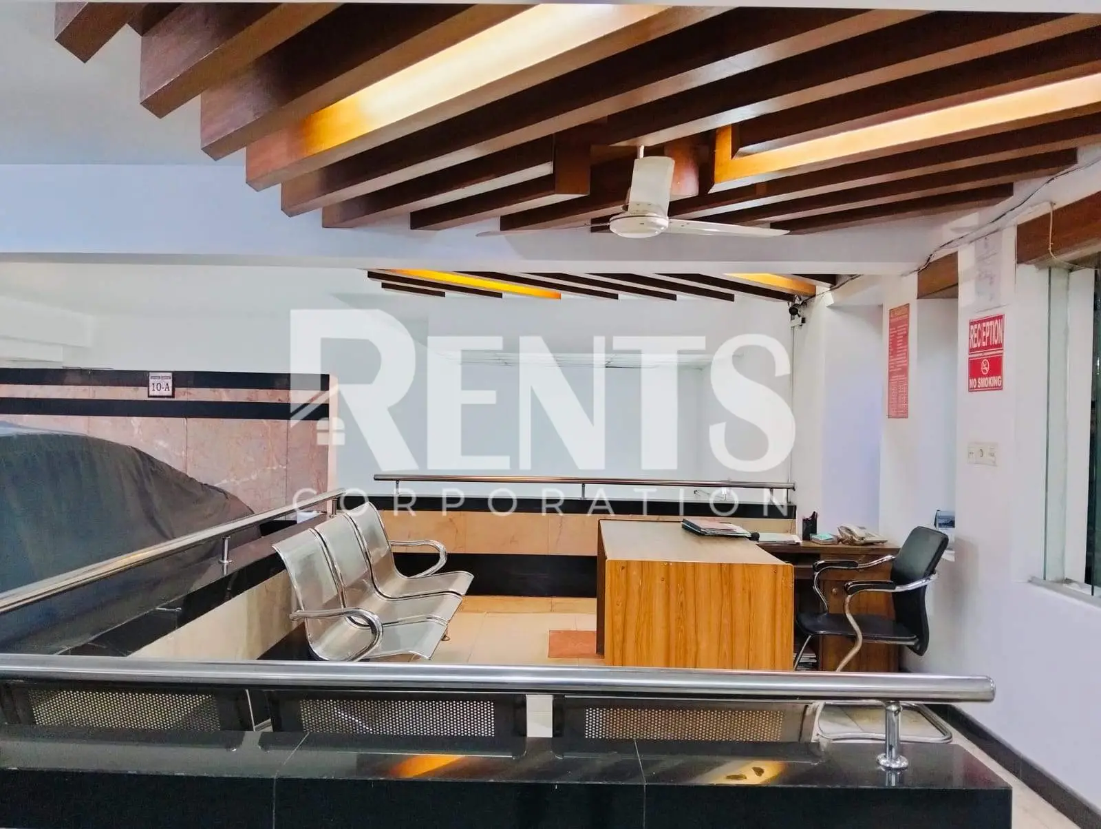 Villa on Hollywood Boulevard