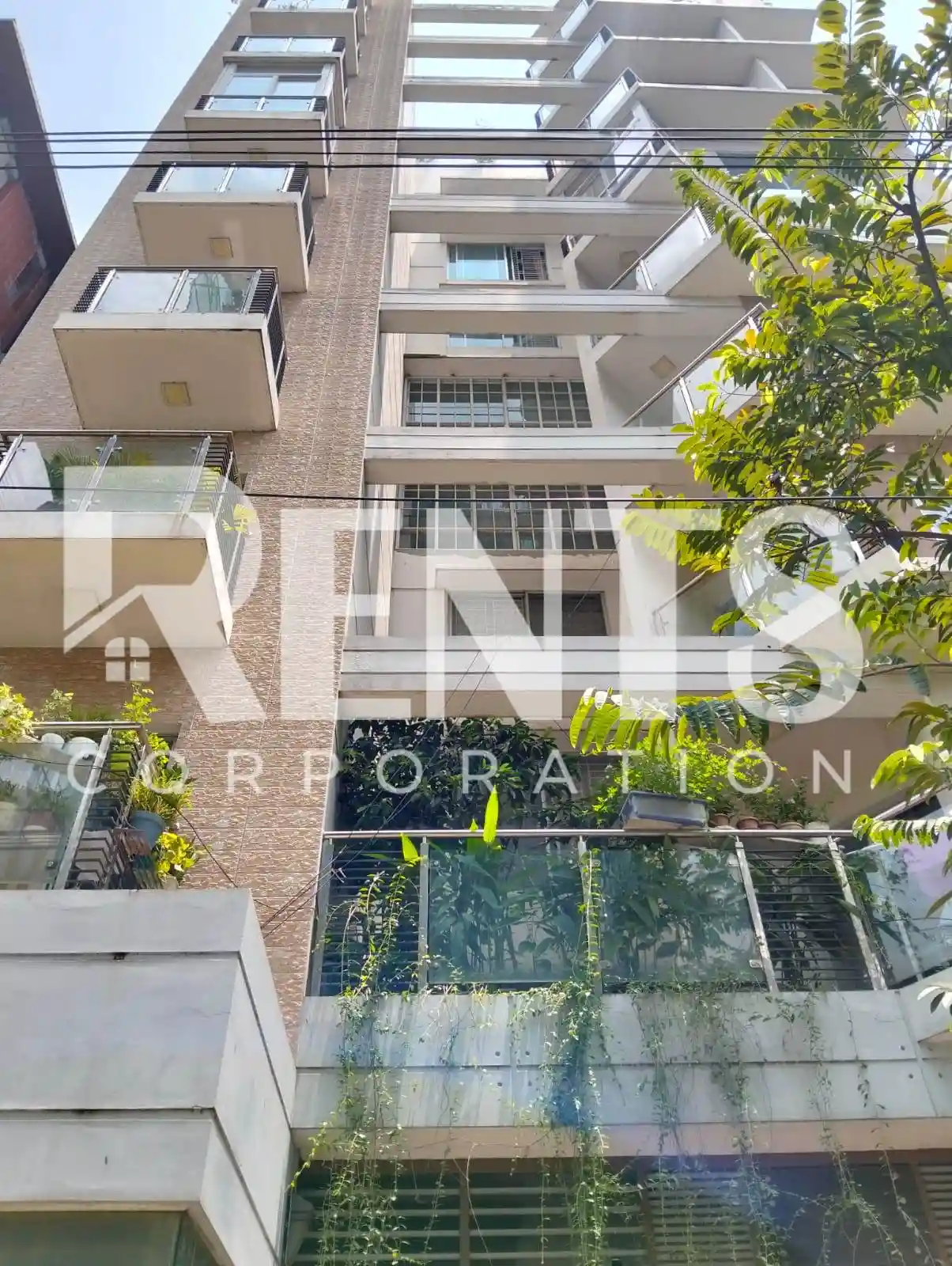 Villa on Hollywood Boulevard