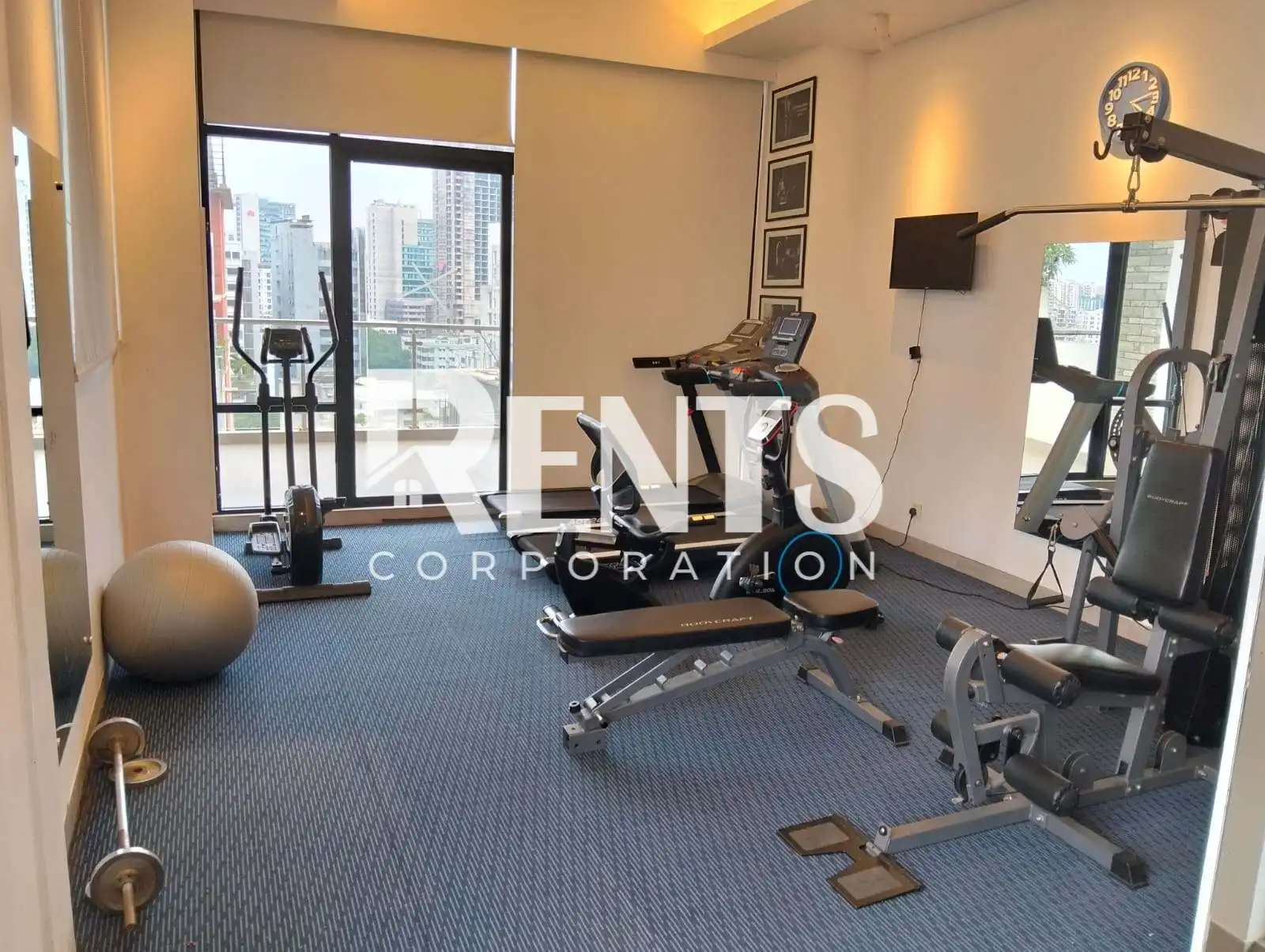 Villa on Hollywood Boulevard