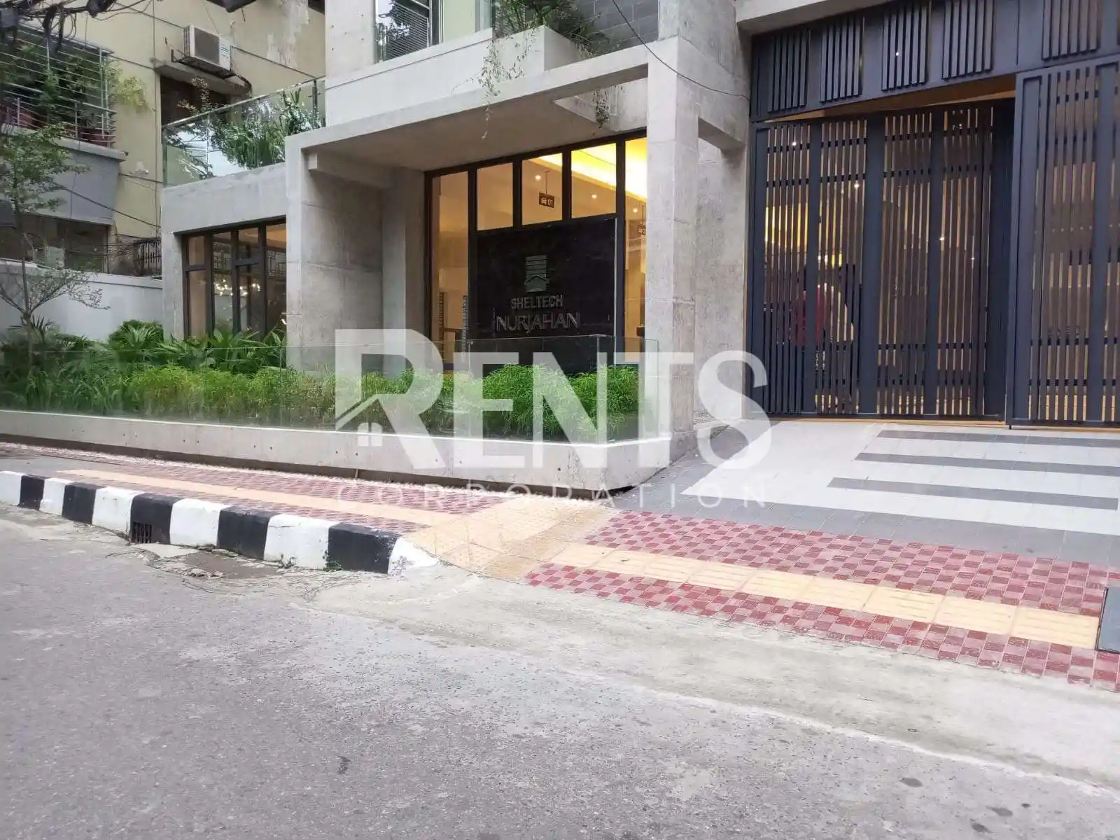 Villa on Hollywood Boulevard