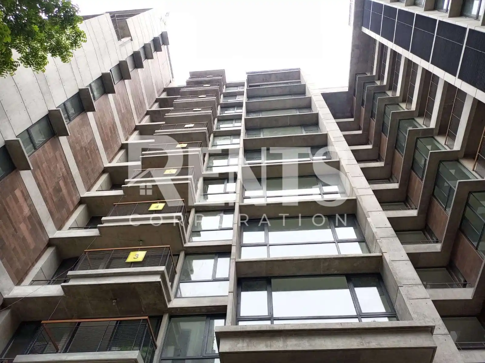 Villa on Hollywood Boulevard