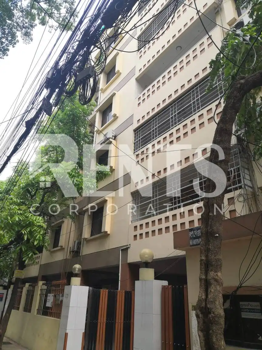 Villa on Hollywood Boulevard