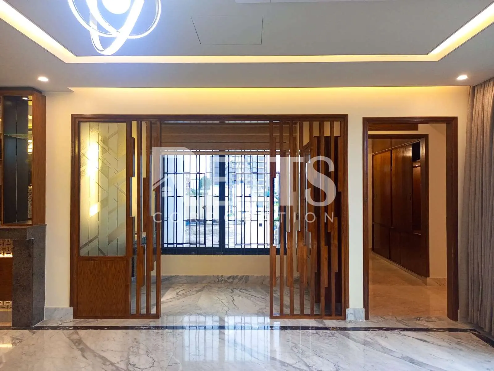 Villa on Hollywood Boulevard