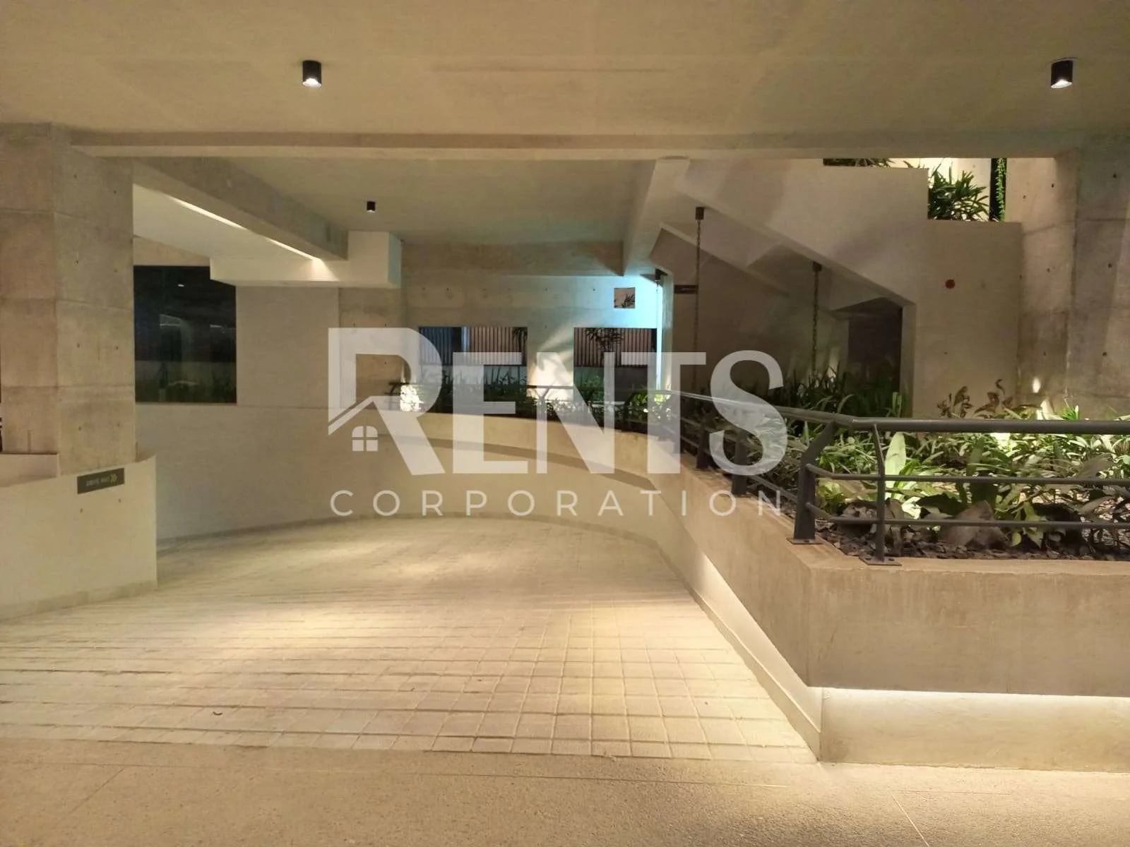 Villa on Hollywood Boulevard