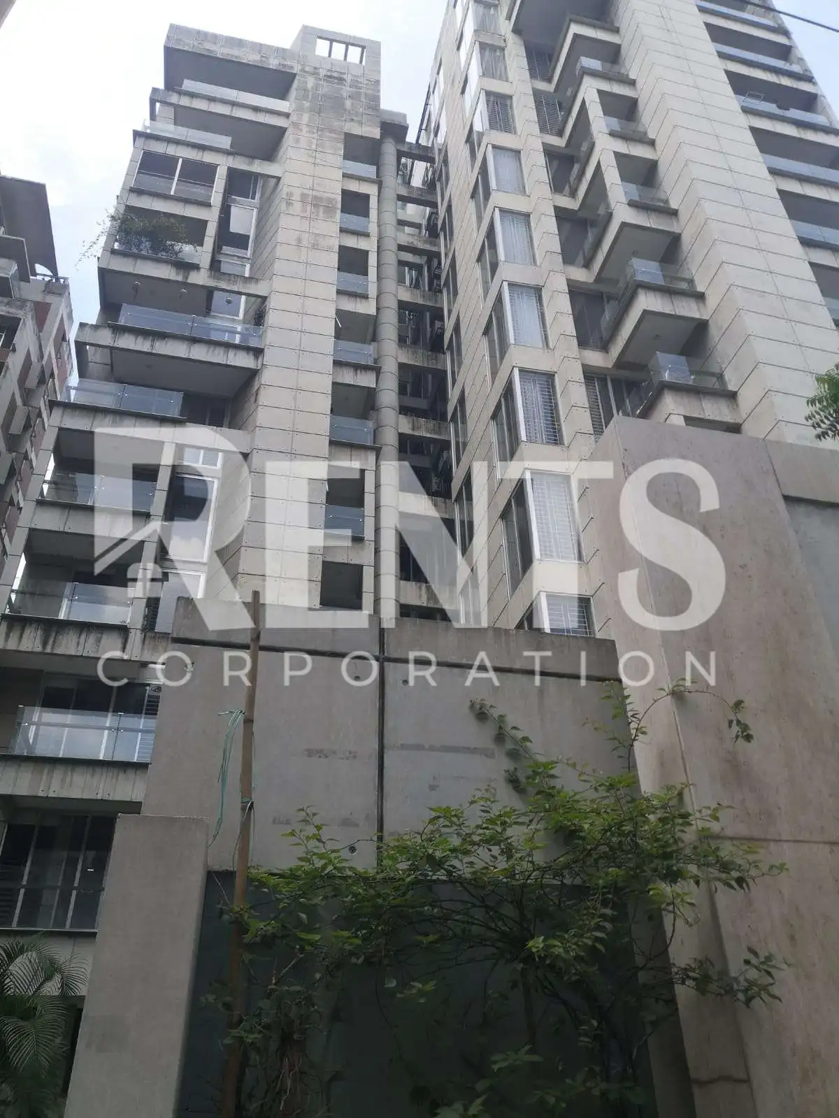 Villa on Hollywood Boulevard