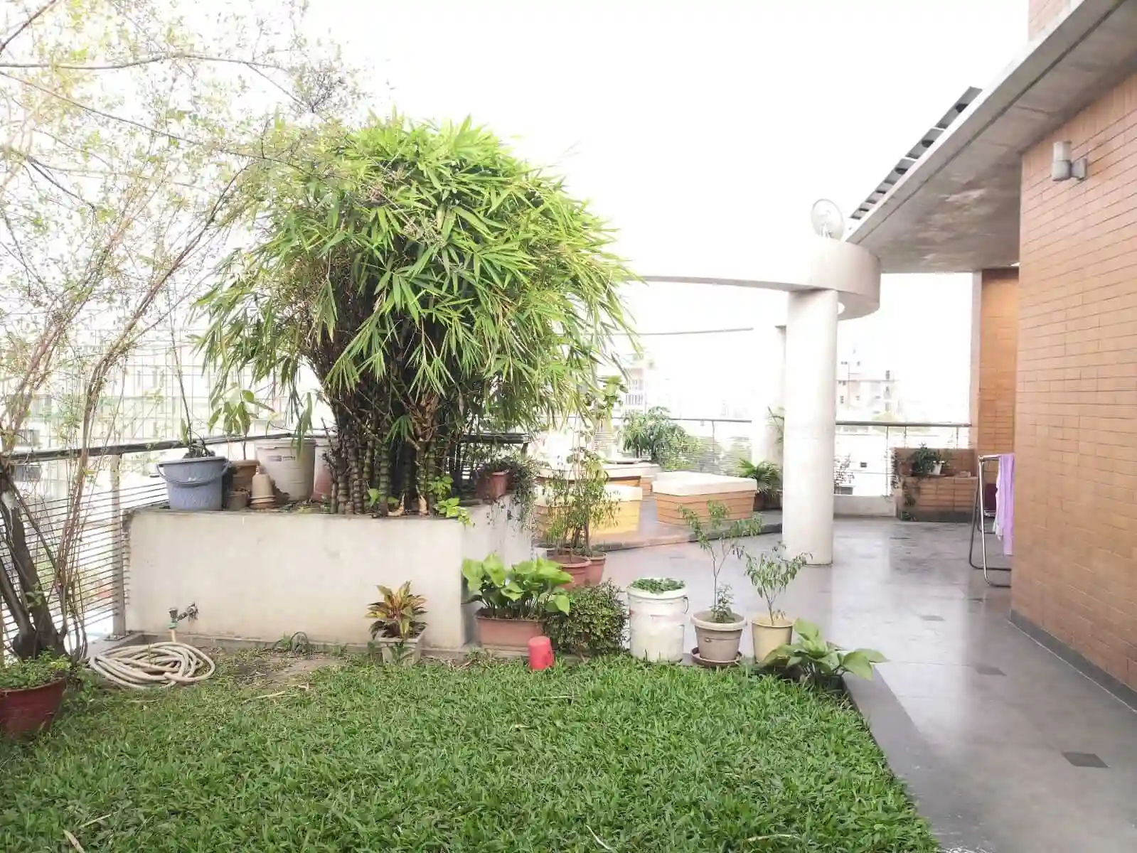 Villa on Hollywood Boulevard