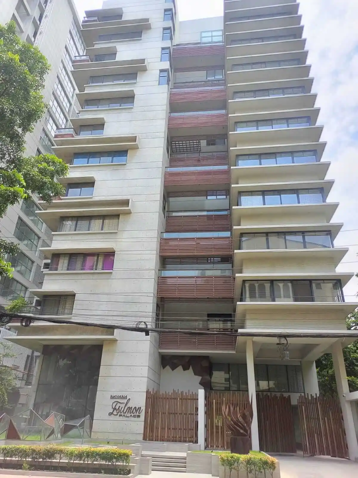 Villa on Hollywood Boulevard