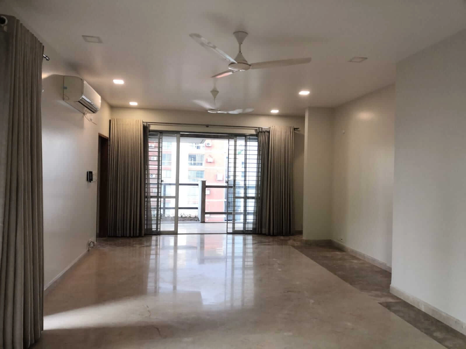 Villa on Hollywood Boulevard