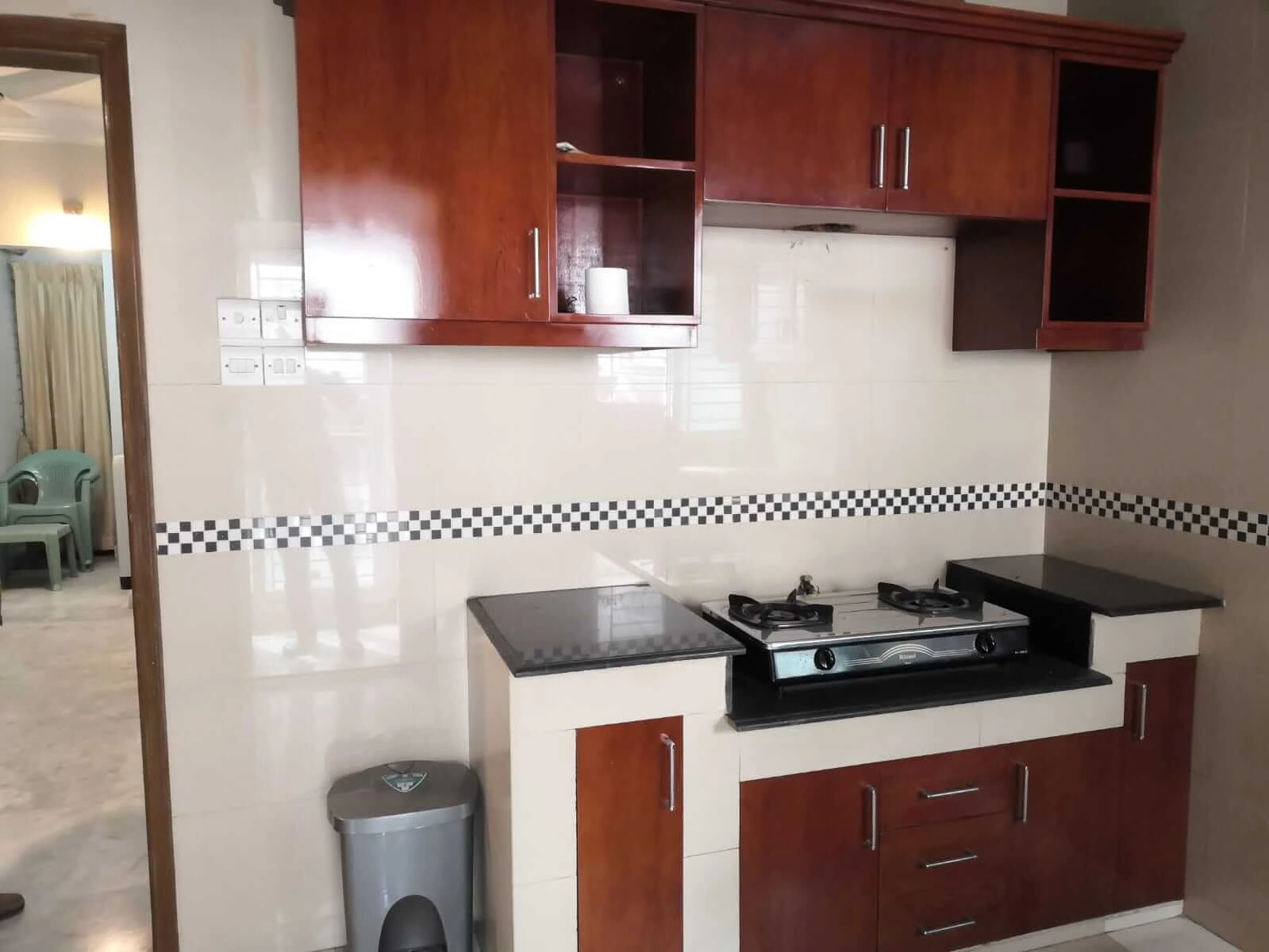 Villa on Hollywood Boulevard