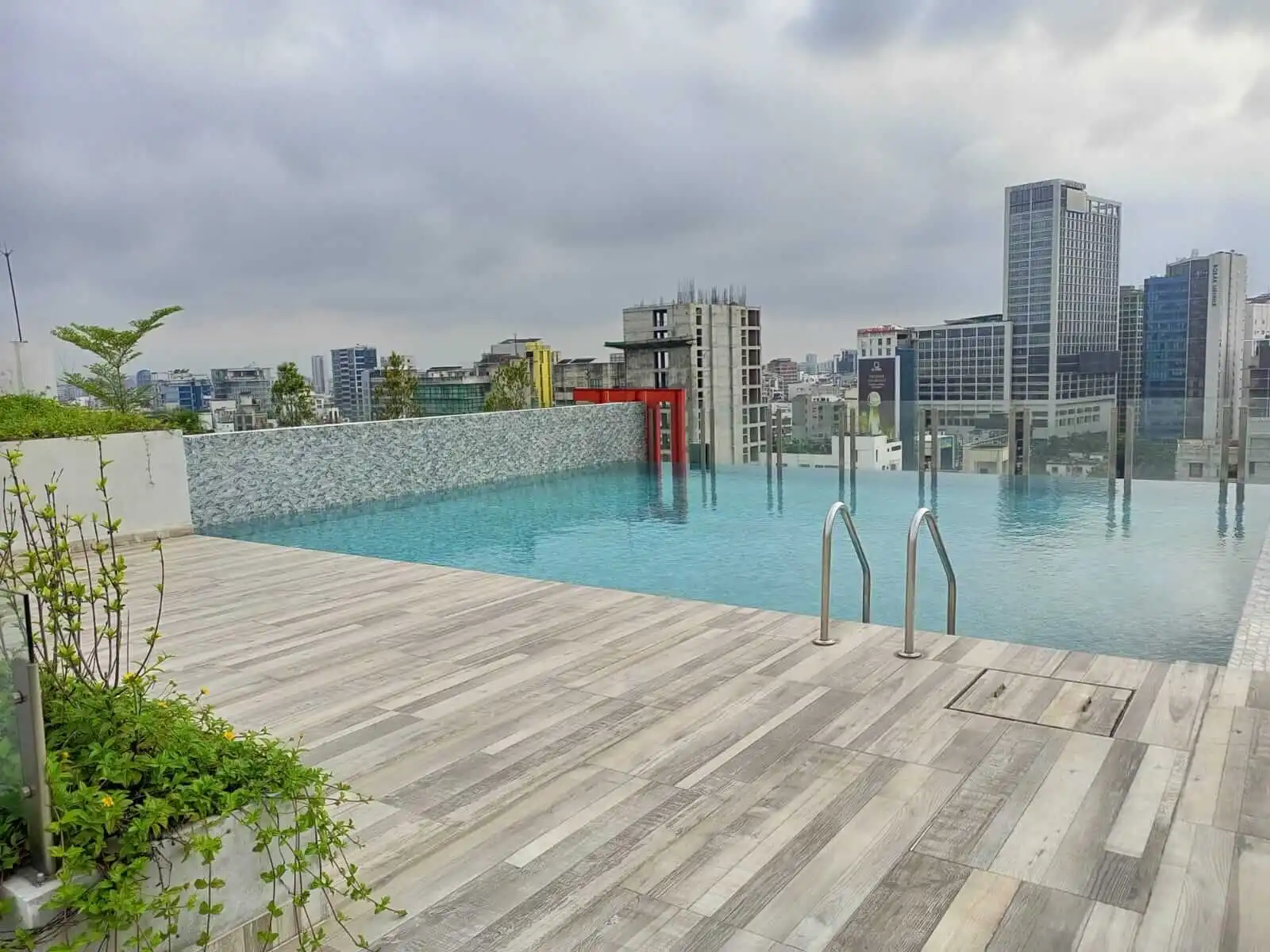 Villa on Hollywood Boulevard