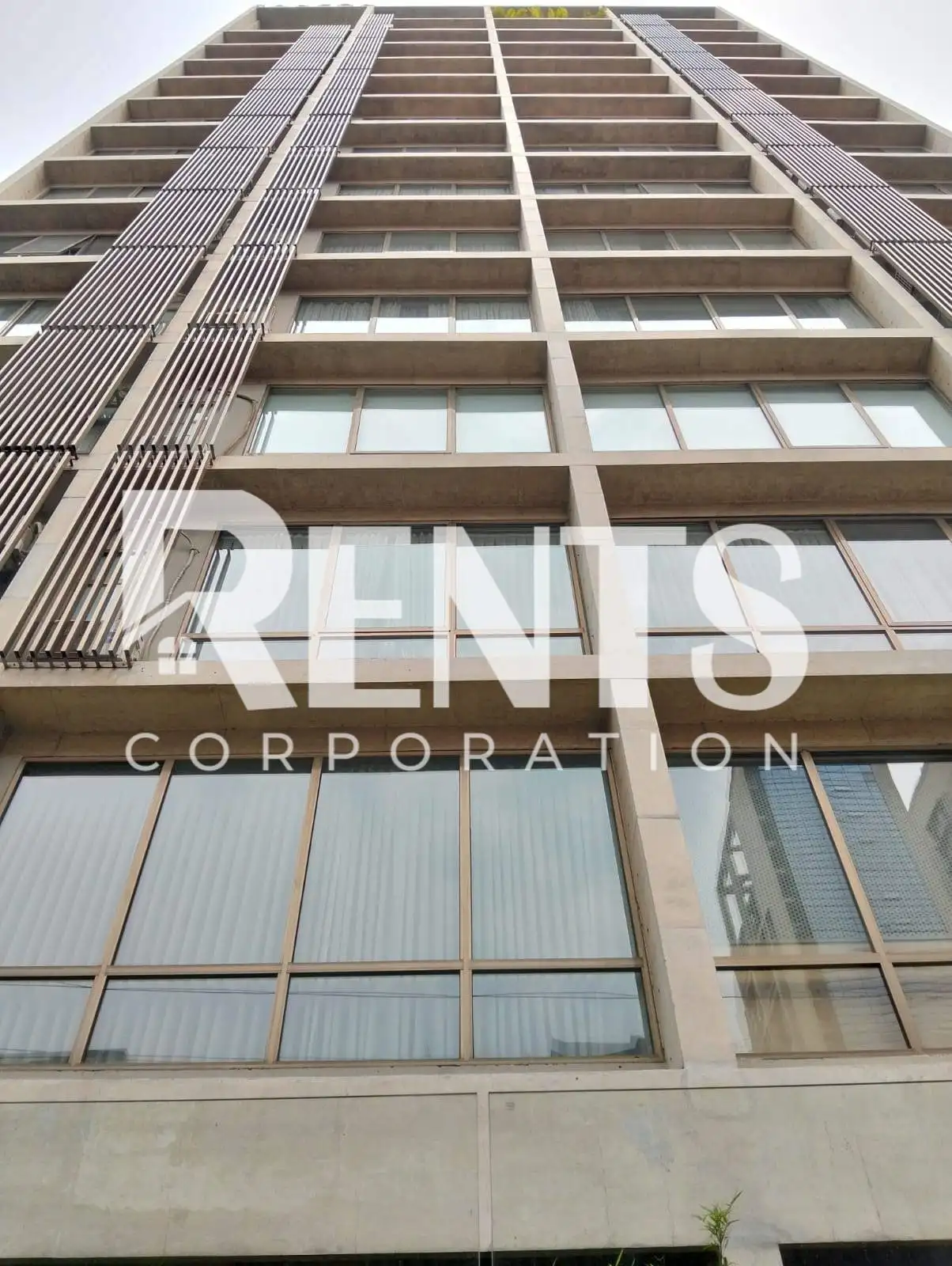 Villa on Hollywood Boulevard