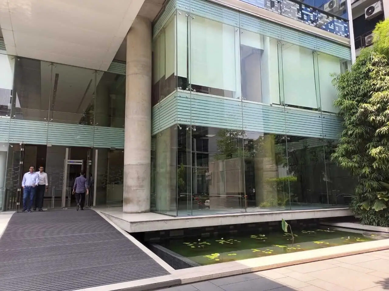 Villa on Hollywood Boulevard